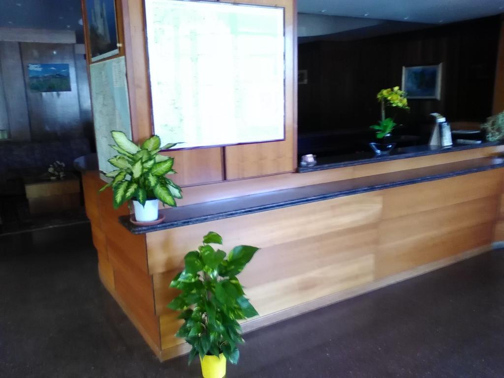 Hotel Cristallo Assergi Extérieur photo