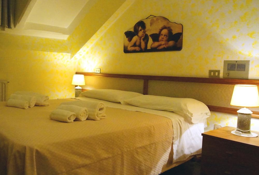 Hotel Cristallo Assergi Extérieur photo