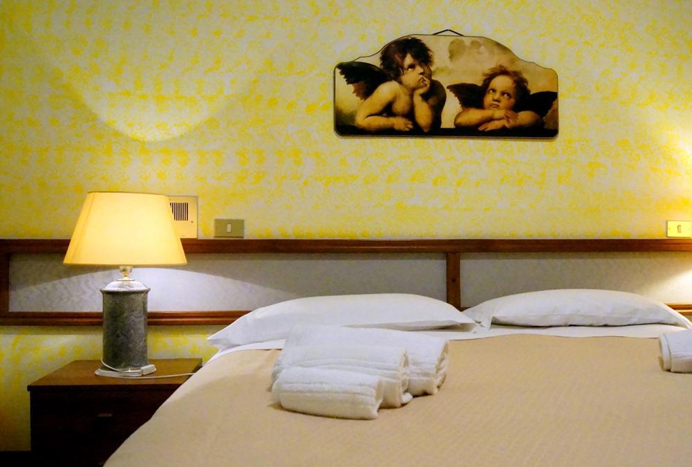 Hotel Cristallo Assergi Extérieur photo