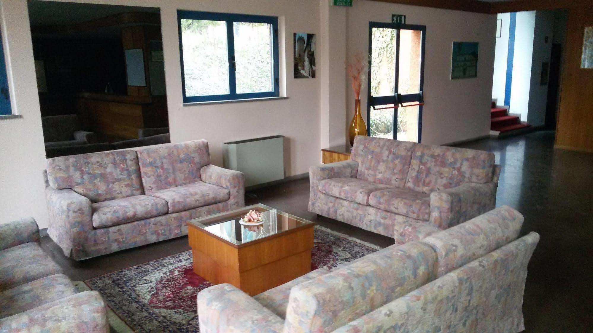 Hotel Cristallo Assergi Extérieur photo